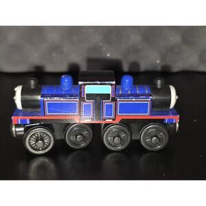 Thomas & Friends Wooden Railway Mighty Mac Train Tank Engine 2003